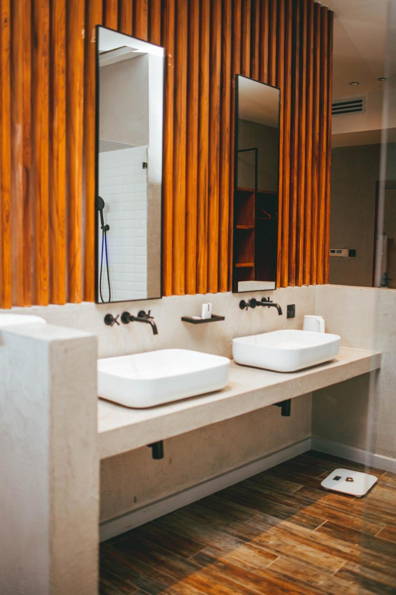 Burundi Palace Boutique Hotel บุจัมบุรา ภายนอก รูปภาพ
