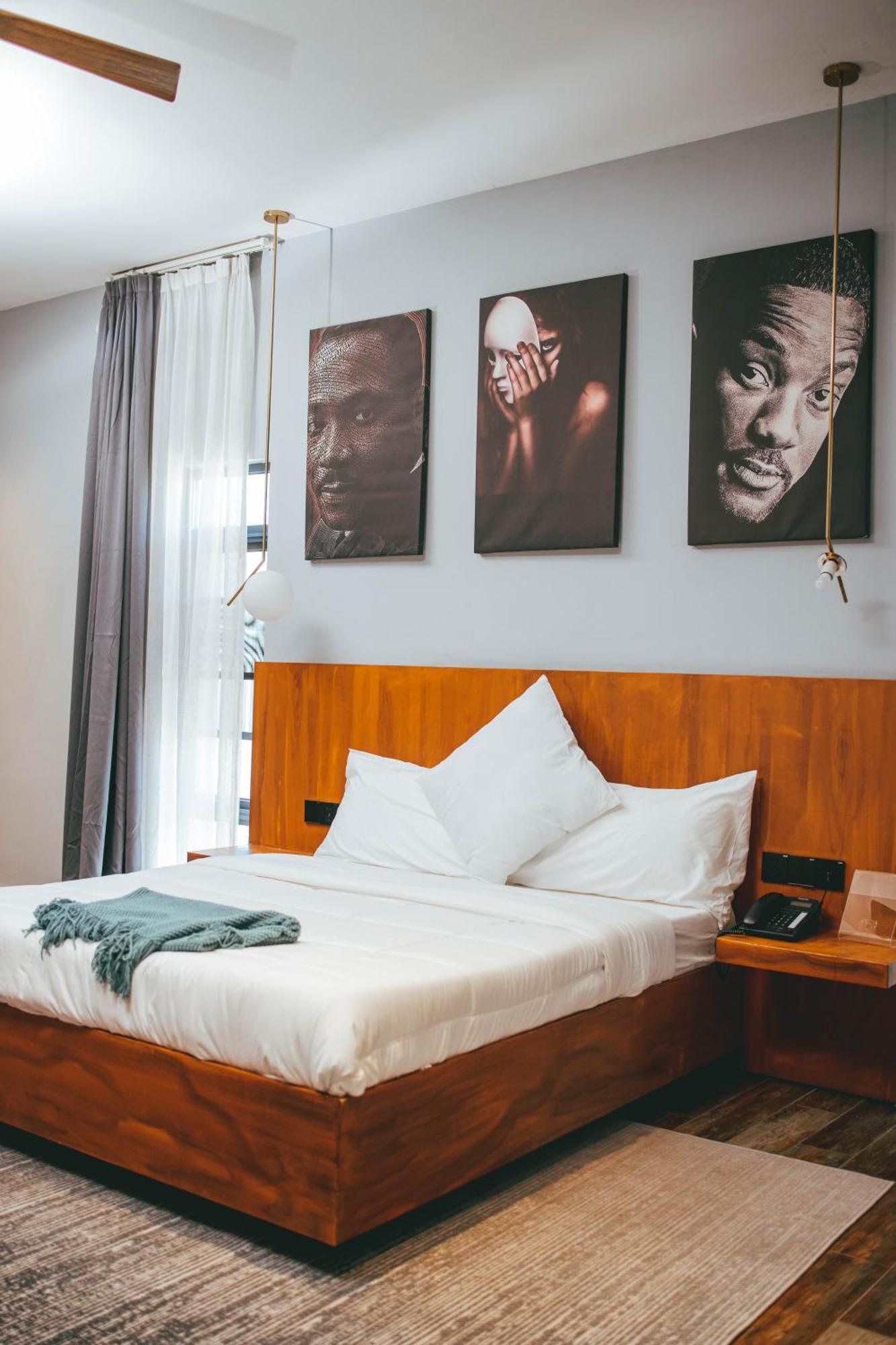 Burundi Palace Boutique Hotel บุจัมบุรา ภายนอก รูปภาพ